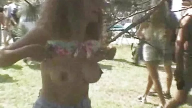 Dane Jones官能的なセックスと大orgasmのための若い恋人スペイン語セクシー エロ 動画 女子 用