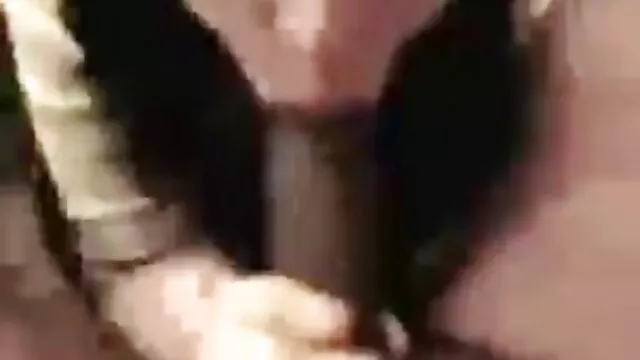 Shoves 女子 用 エロ 動画 BBCディルドにタイトな黒膣I